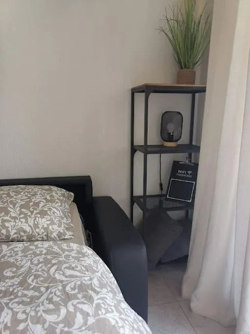 Studio Grande Terrasse Proche Gare Et Mer Menton Apartment
