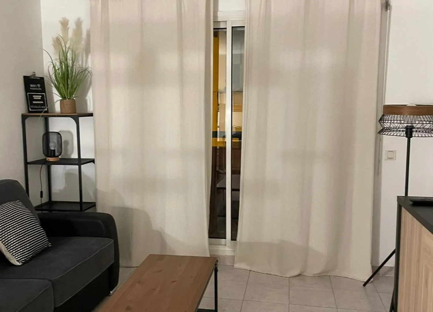Apartment Studio Grande Terrasse Proche Gare Et Mer Menton France